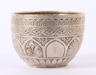 Lot 23 - An etched silver bowl, London 1882, 111g