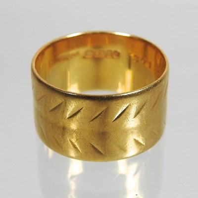 Lot 1 - A 22 carat gold band