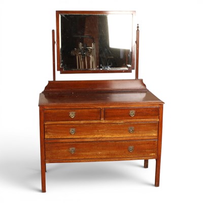 Lot 626 - An Edwardian mahogany dressing chest