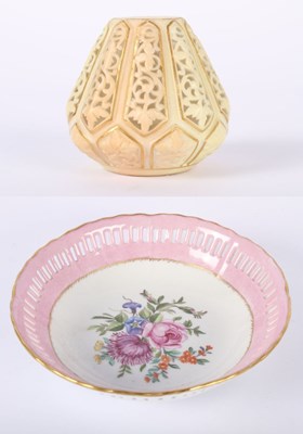 Lot 220 - A Royal Worcester blush ivory pot pourri,...