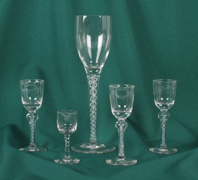 Lot 192 - A collection of five crystal opaque twist...