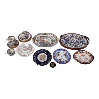 Lot 731 - A collection of pottery and porcelain,...