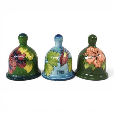 Lot 92 - A Moorcroft table bell, in the Hibiscus...