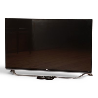 Lot 536 - An LG 48 inch flat screen television, with...