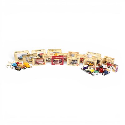 Lot 666 - A collection of diecast models including eight...