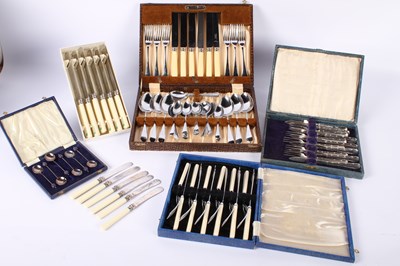 Lot 711 - A collection of cased flatware sets
