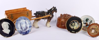Lot 747 - A collection of ceramics including a pottery...