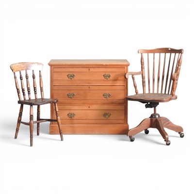 Lot 547 - An Edwardian satin walnut chest, 92cm wide,...