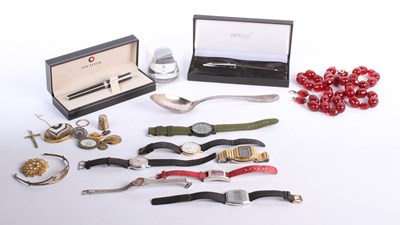 Lot 53 - A collection of items, to include a Sheaffer...
