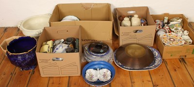 Lot 707 - A collection of ceramics and metalwares