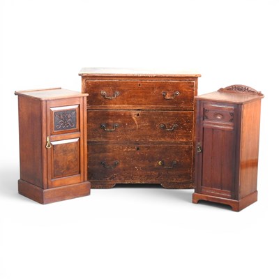 Lot 546 - An early 20th century chest of three drawers,...