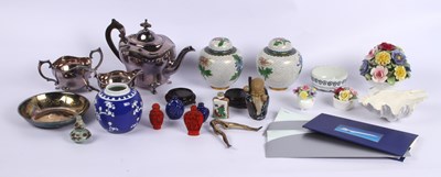 Lot 672A - A collection of items, to include Chinese...