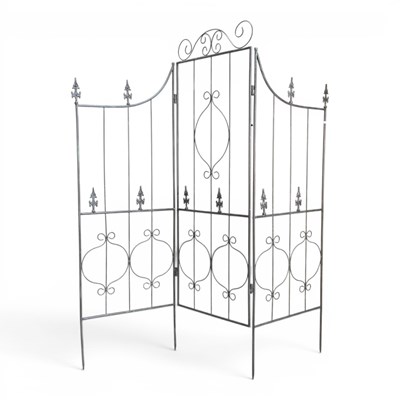 Lot 773 - A metal three-fold garden screen, 180 x 183 cm