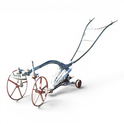 Lot 335 - An early 20th century iron hand plough, 300cm...