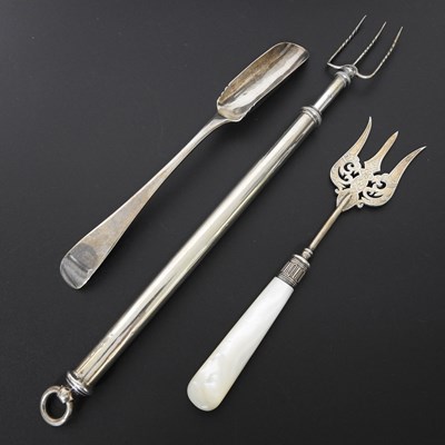 Lot 6 - A George III silver stilton scoop, by Thomas...