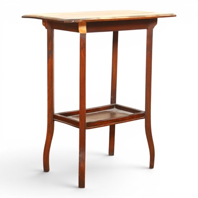 Lot 617 - A mahogany occasional table