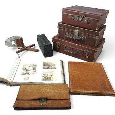 Lot 665 - A 19th century stereoscope viewer and...