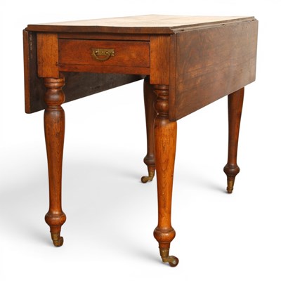 Lot 610 - A 19th century oak pembroke table, 103 x 50cm