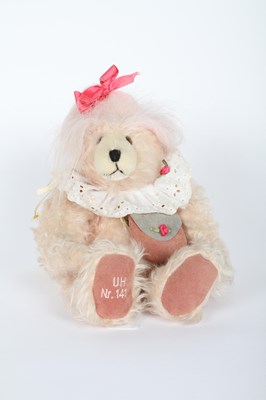 Lot 644 - A Hermann 'Ursula's Birthday Bear' limited...