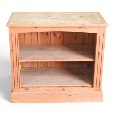 Lot 594 - A modern pine dwarf open bookcase