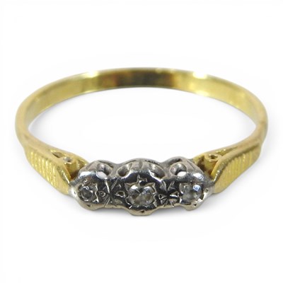 Lot 55 - An unmarked three stone diamond ring, 3g, size V