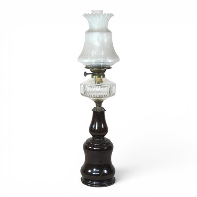 Lot 17 - A 19th century marble oil lamp, with a cut...