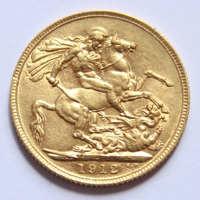 Lot 61 - A George V gold sovereign, dated 1912