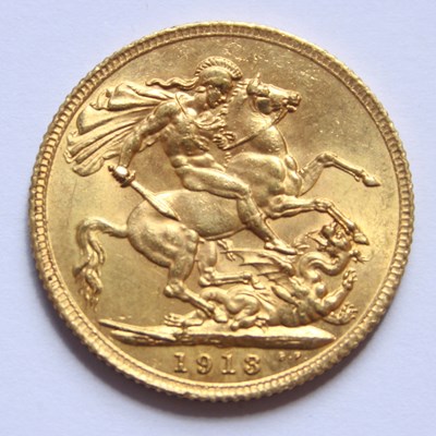 Lot 7 - A George V gold sovereign, dated 1913