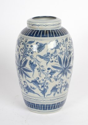 Lot 150 - A Chinese porcelain vase with blue and white...