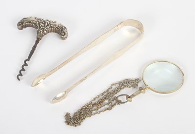 Lot 77 - A pair of Georgian silver sugar tongs, 31g,...