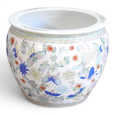 Lot 92 - A large Chinese porcelain goldfish bowl, 20th...