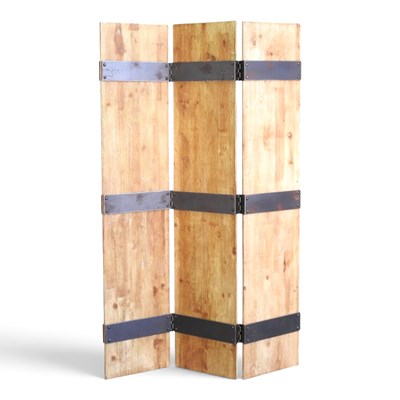 Lot 531 - A modern metal bound wooden three fold room...