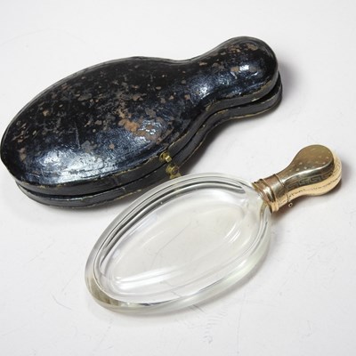 Lot 29 - An early 20th century glass scent bottle, with...