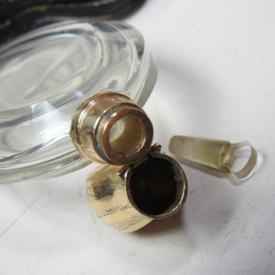Lot 29 - An early 20th century glass scent bottle, with...