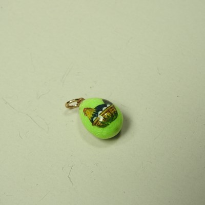 Lot 22 - A Russian enamelled 14ct gold pendant, in the...