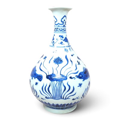 Lot 310 - A Chinese blue and white porcelain vase, of...