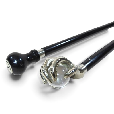 Lot 534 - A modern novelty walking cane, the handle in...