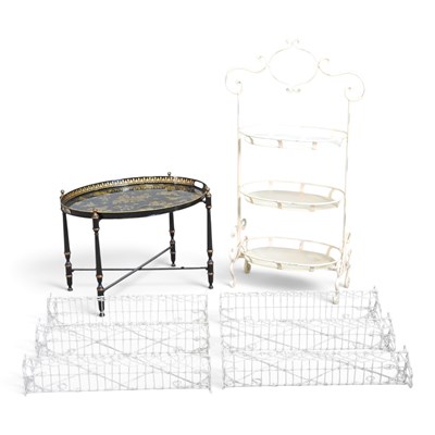 Lot 754 - A Chinoiserie decorated tray top occasional...