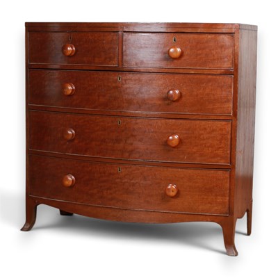 Lot 689 - A Victorian mahogany bow front chest of drawers