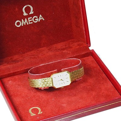 Lot 29 - An Omega De Ville 18 carat gold ladies...