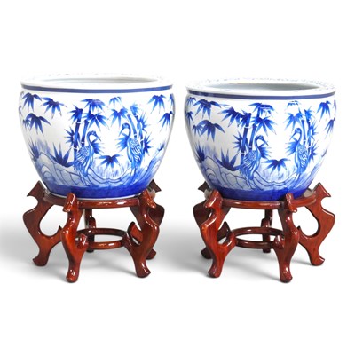 Lot 273 - A pair of Chinese porcelain blue and white...