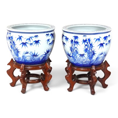 Lot 263 - A pair of Chinese porcelain blue and white...