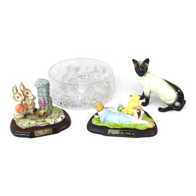Lot 422 - A Beswick cat, together with a Peter Rabbit...