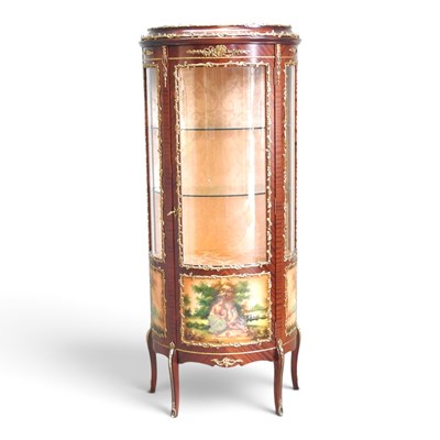 Lot 334 - A French Louis VX style vitrine, with gilt...