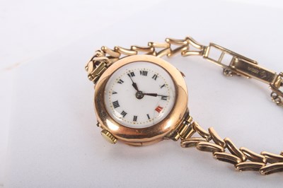 Lot 41 - An early 20th century 9 carat gold cased...