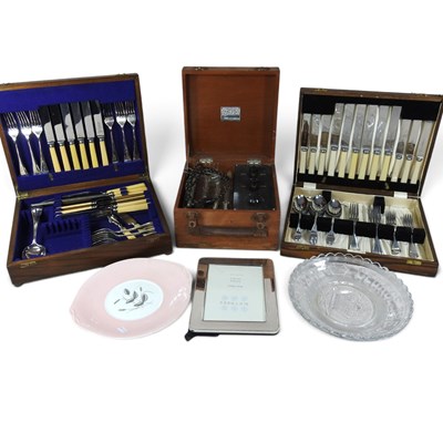 Lot 414 - A mid 20th century violet ray electrotherapy...