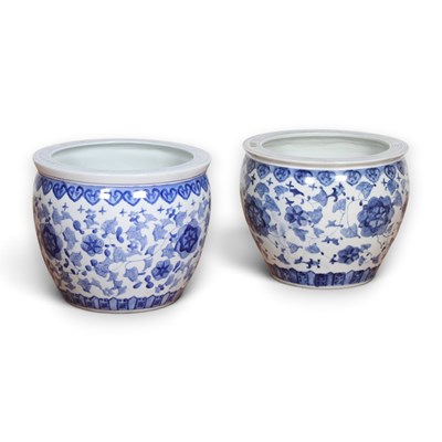Lot 282 - A pair of Chinese blue and white porcelain...