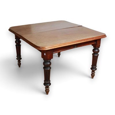 Lot 775 - A Victorian mahogany dining table