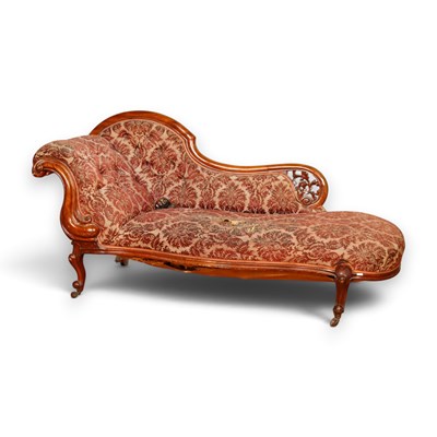 Lot 797 - A Victorian walnut chaise longue