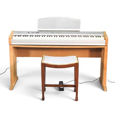 Lot 151 - A Gear4music PDP220 electric piano, 133cm wide,...